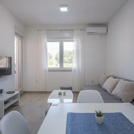 Tribunija Apartment *