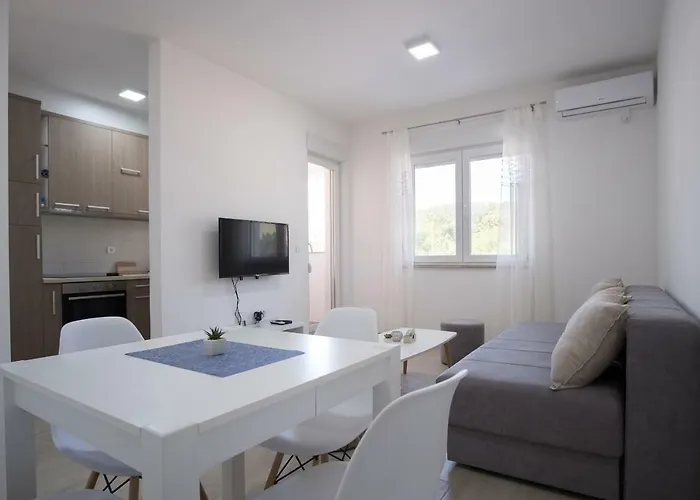Apartman Tribunija